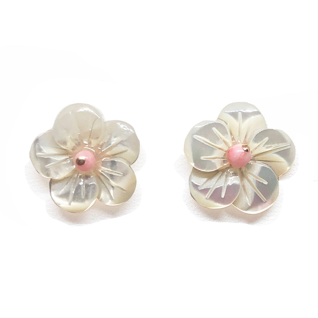 Blossom pale pink stud