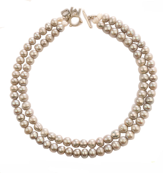Sloan Square choker in dove grey