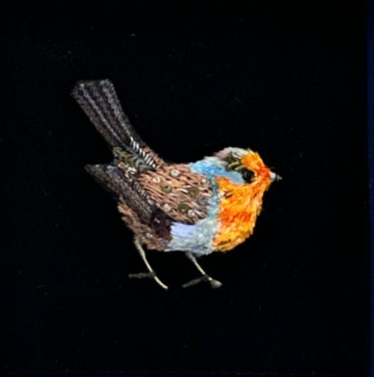 Robin brooch