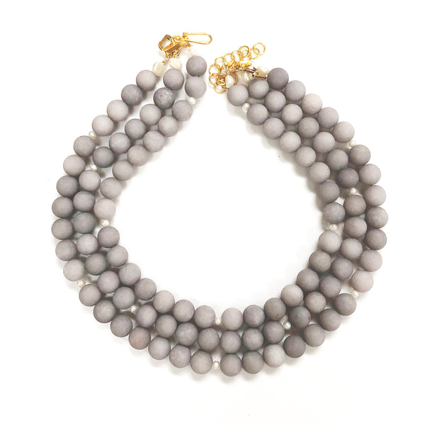 Westminster necklace in lilac gray
